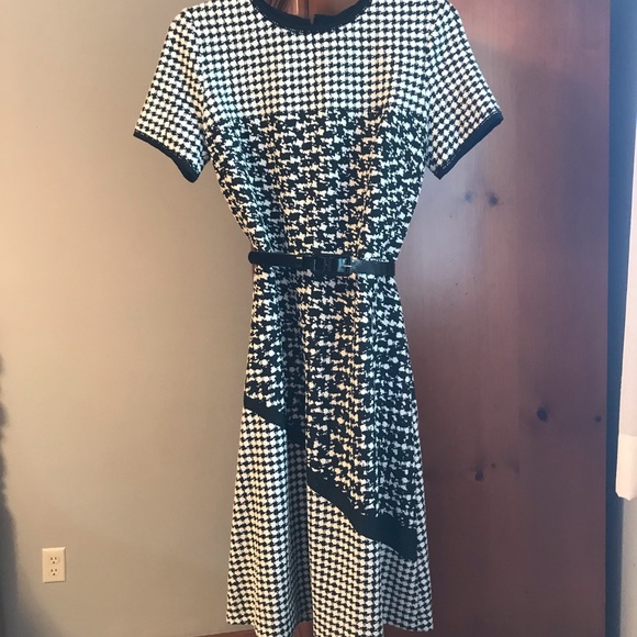 SOLD - Black/White Short Sleeve Dress - Picture 6 of 16